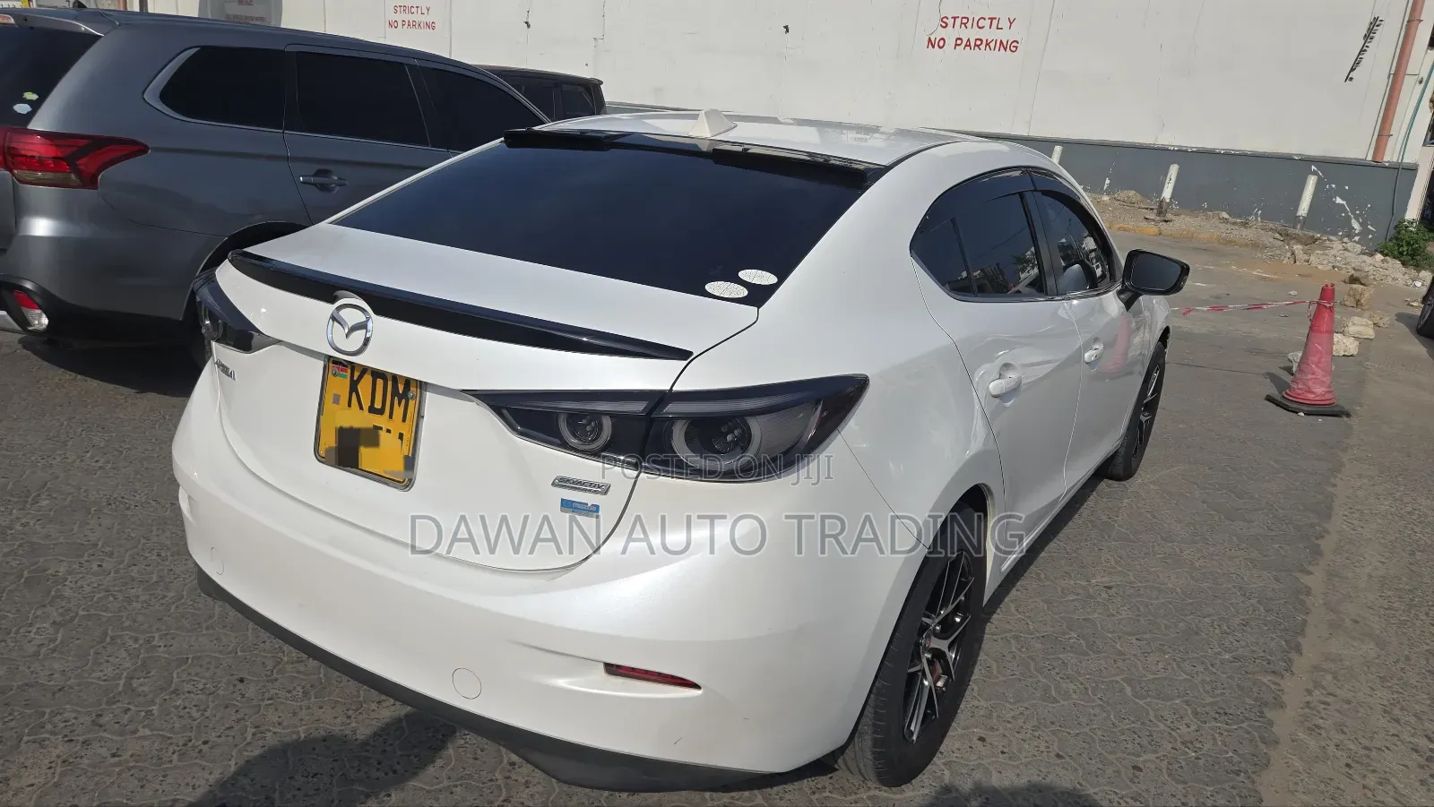 Mazda Axela 2016 White