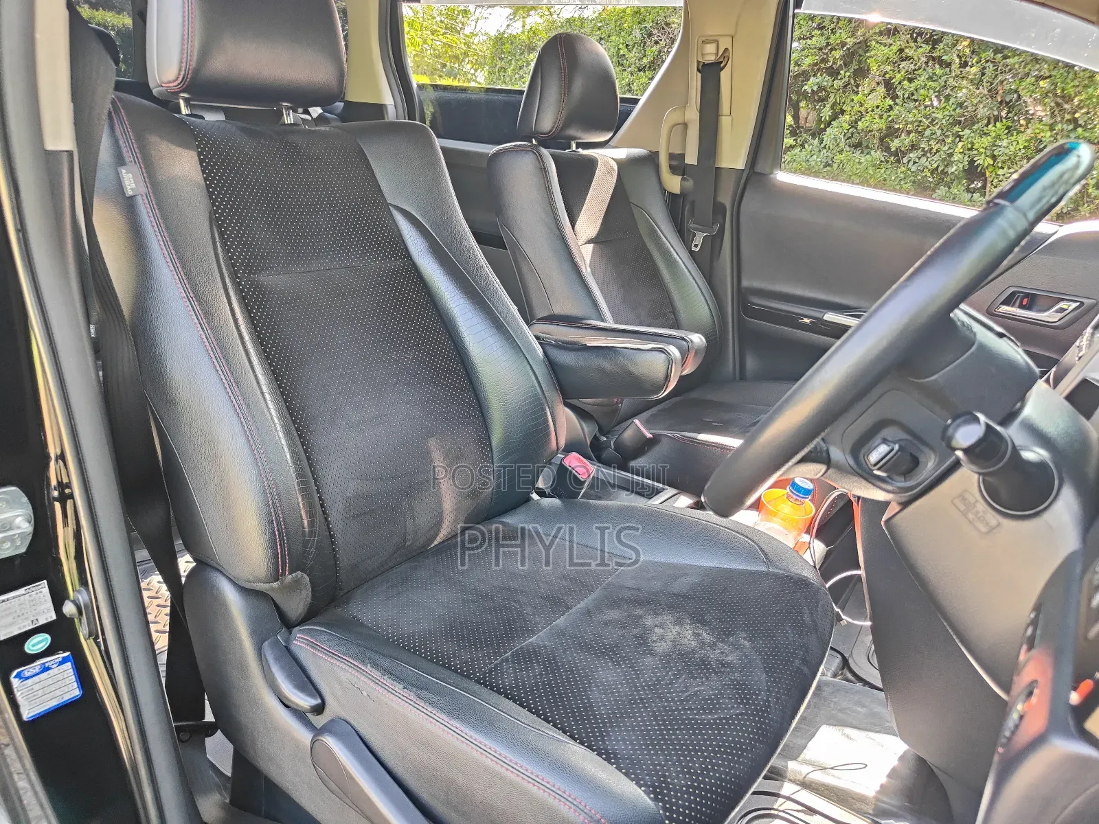 Toyota Vellfire 2014 Black