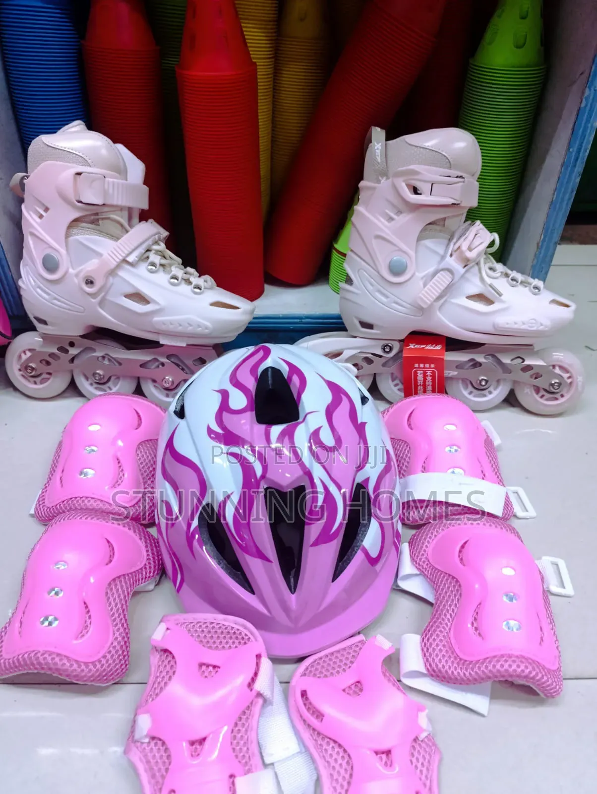 Full Set Hard Boot Skates With Rubber Wheels+ Guards