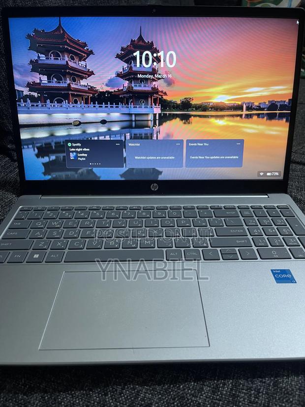 Laptop HP 15-fd0290ns 4GB Intel Core i3 SSD 256GB