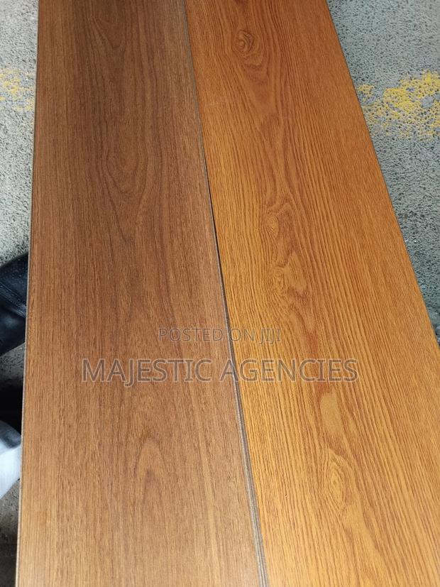 Floor Laminates Planks 8mm Thickness - main view