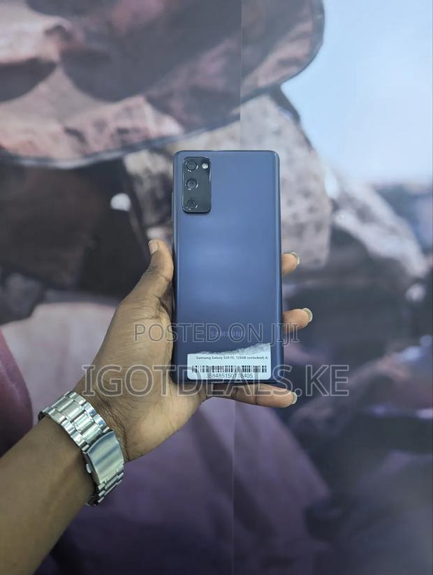 Samsung Galaxy S20 FE 128 GB Blue - thumbnail 2