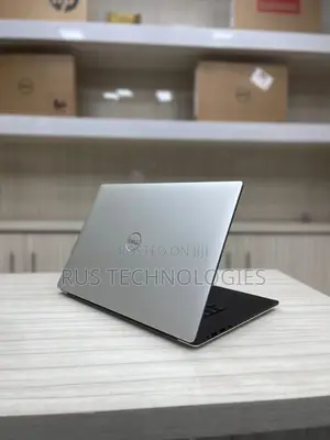 Laptop Dell Precision 5530 16GB Intel Core i7 SSD 512GB