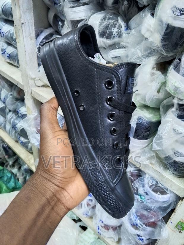 Converse Leather Sneakers – Classic Stylish Casual Street Shoes - main view