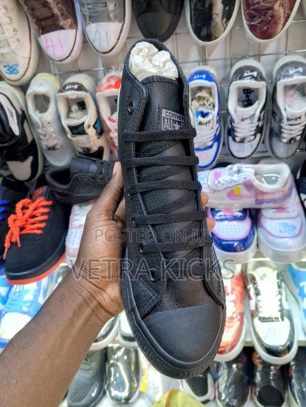 Converse All Black Boot Sneakers – Stylish Durable Streetwear - thumbnail 5