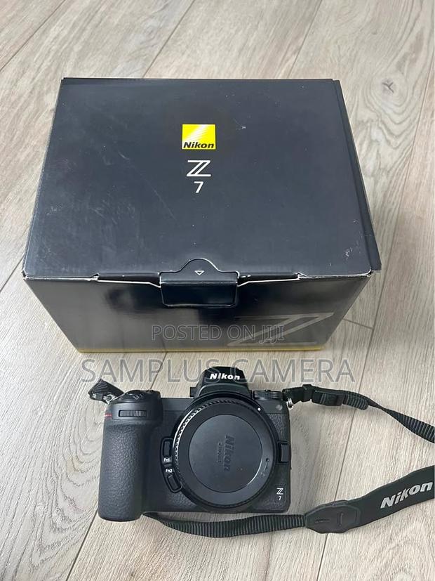 Nikon Z 7 Mirrorless Digital Camera Body - thumbnail 2