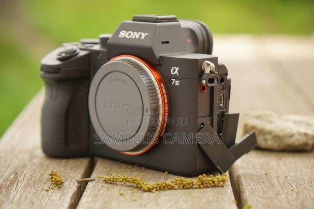 Sony Alpha A7 Iii 24.2mp Full-Frame Mirrorless Digital Camera - thumbnail 3