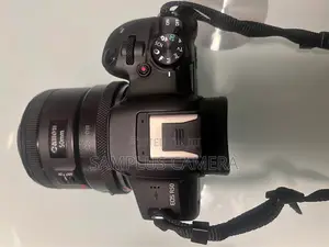 Canon Eos R50 Mirrorless Camera Rf-S18-45mm F4.5-6.3 Is STM Lens Kit
