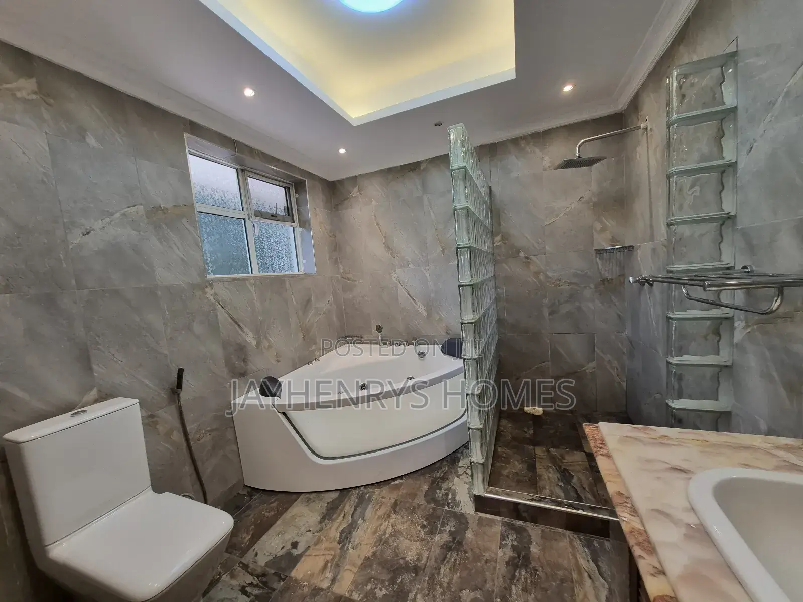 4bdrm House in Runda for rent