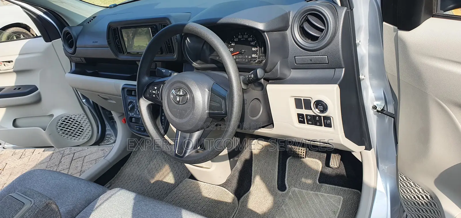Toyota Passo 1.0 FWD 2019 Silver
