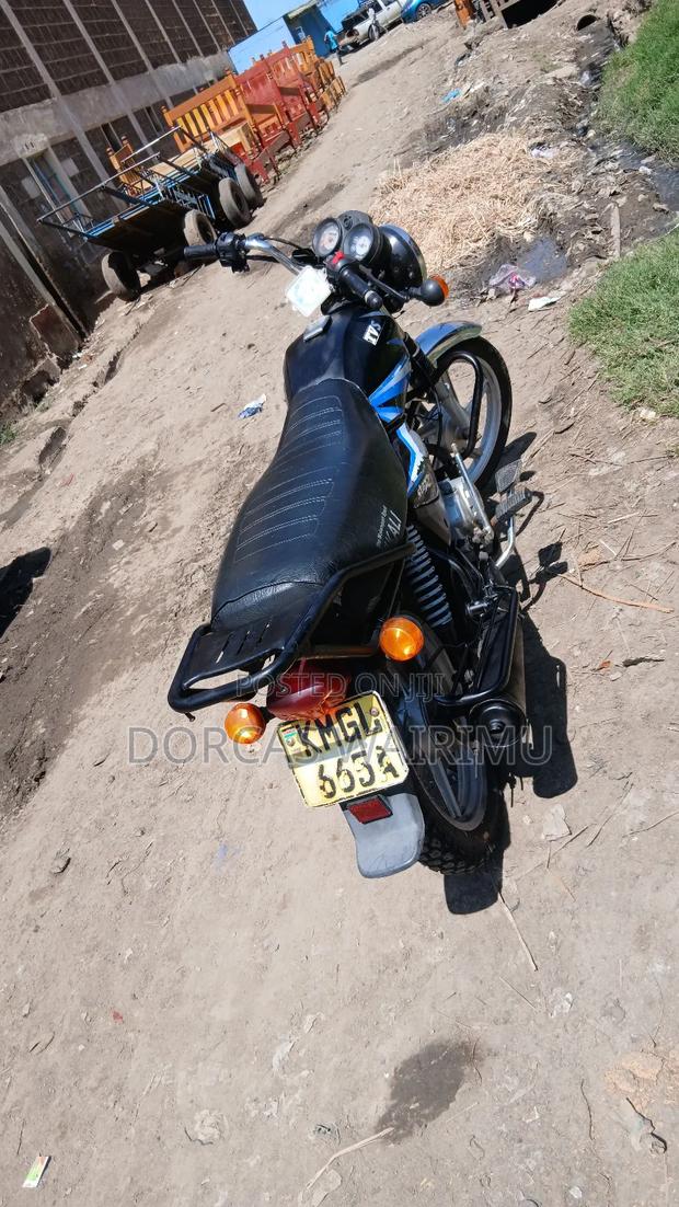 TVS HLX 125 2023 Black - thumbnail 2