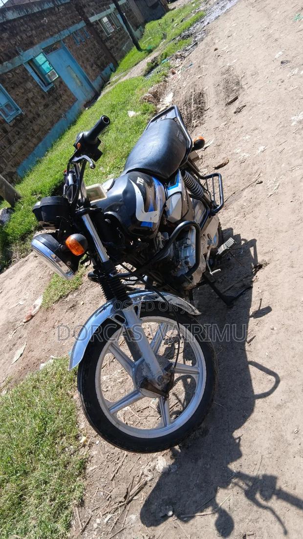 TVS HLX 125 2023 Black - thumbnail 6