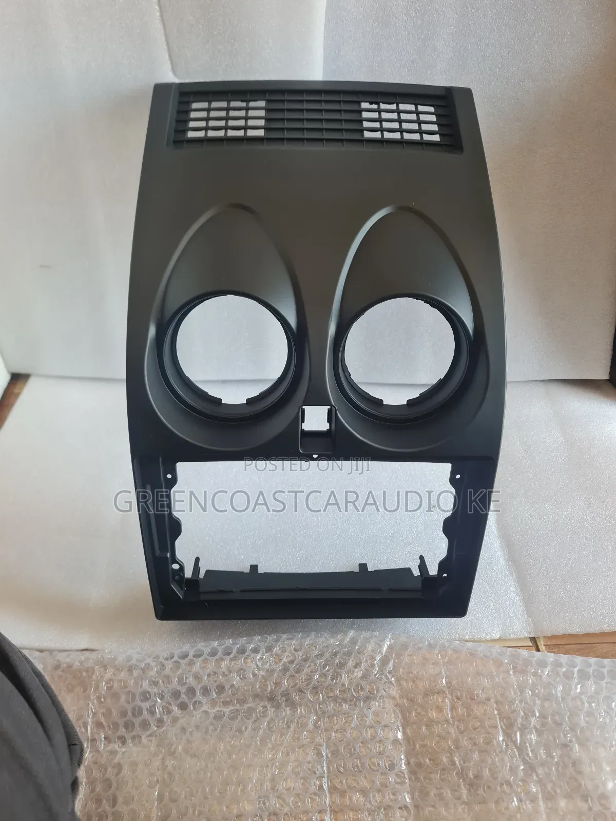 Nissan Dualis/Qashqai Android Radio Frame or Console Available