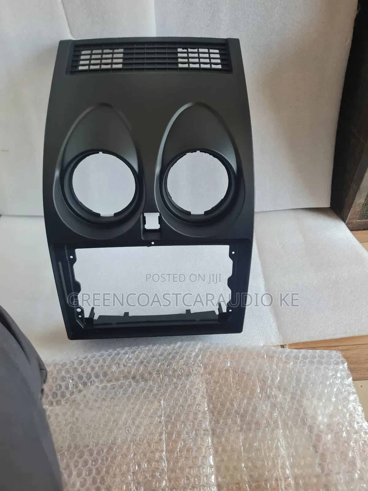 Nissan Dualis/Qashqai Android Radio Frame or Console Available