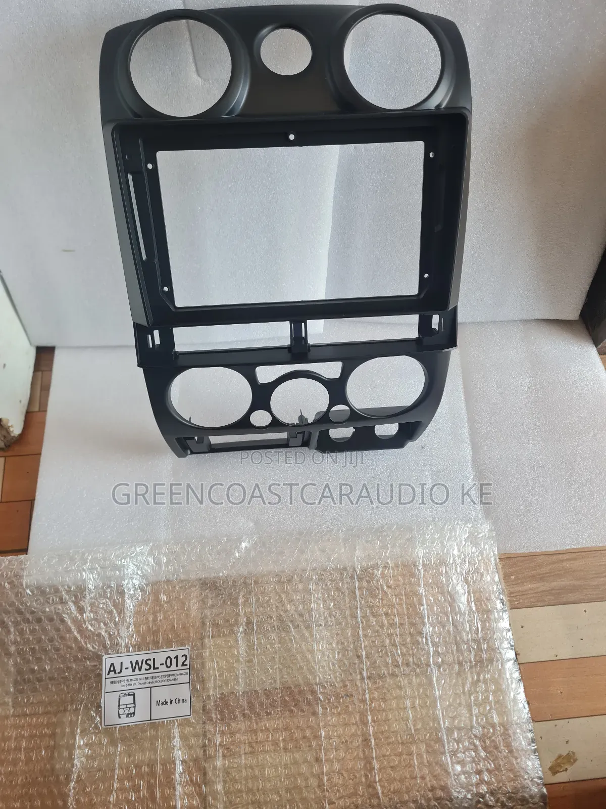 Isuzu Dmax 2002 + Android Radio Console or Frame Available