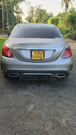 Mercedes-Benz C200 2018 Gray
