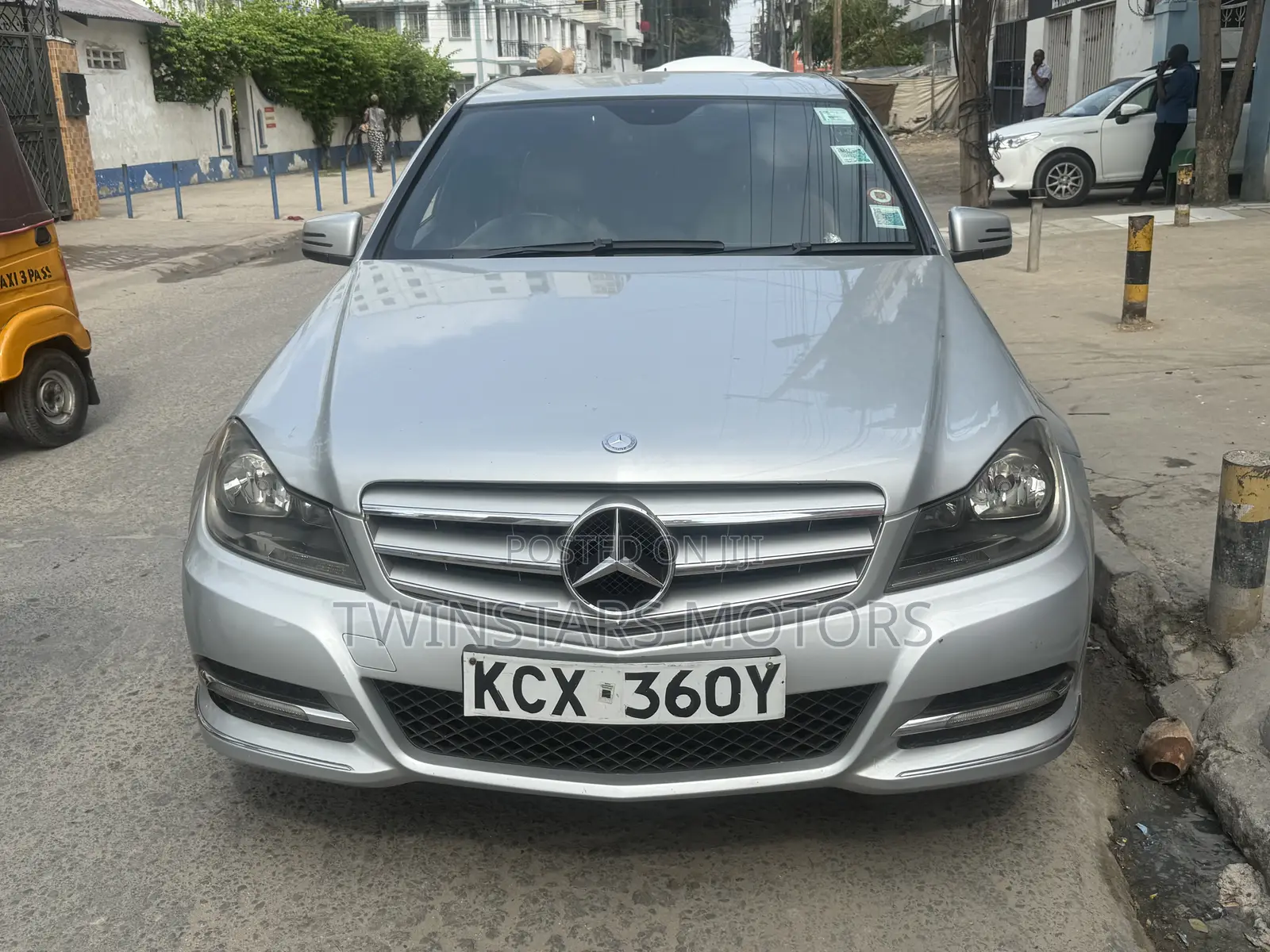 Mercedes-Benz C200 2012 Silver