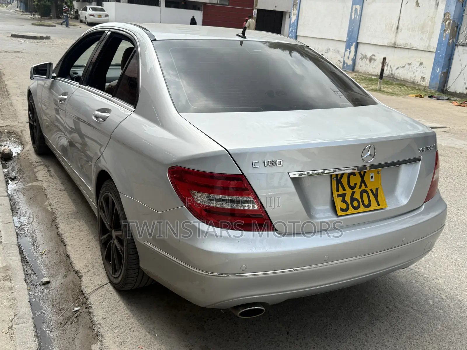 Mercedes-Benz C200 2012 Silver