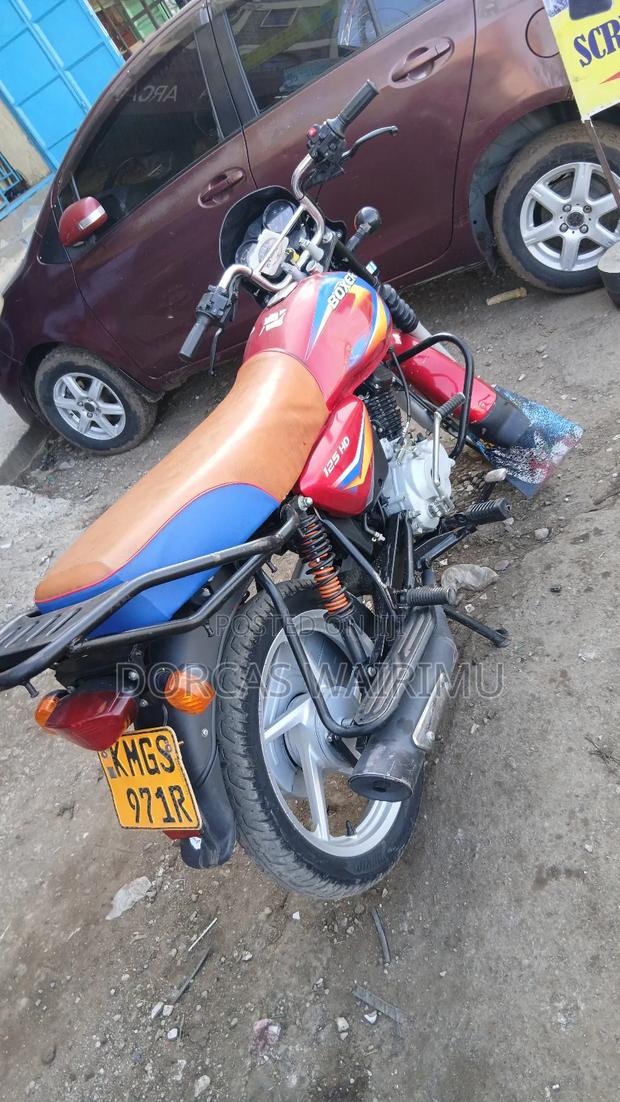 Bajaj Boxer 125 2023 Red - thumbnail 4