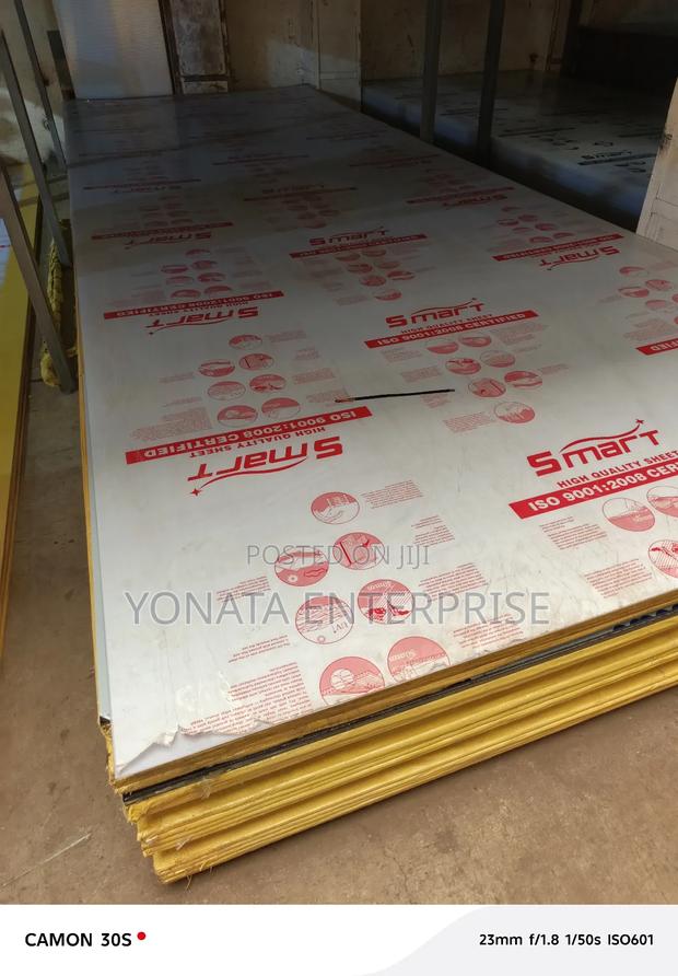 3mm Uv Treated Solid Polycarbonate Sheets (Clear) - thumbnail 2