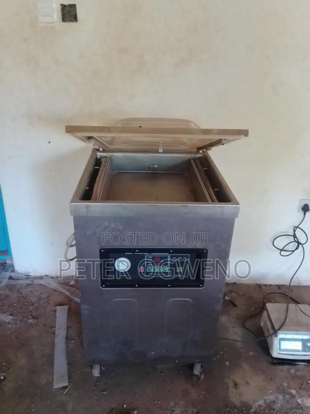 Vacuum Packaging Machine - main view