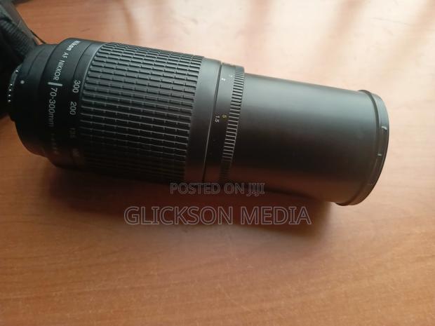 Nikon Camera 70-300 Mm Lens - thumbnail 3