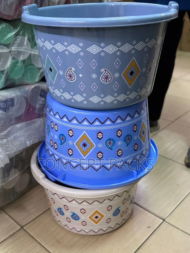 Aricpolypumps Large Plastic Basins - main view