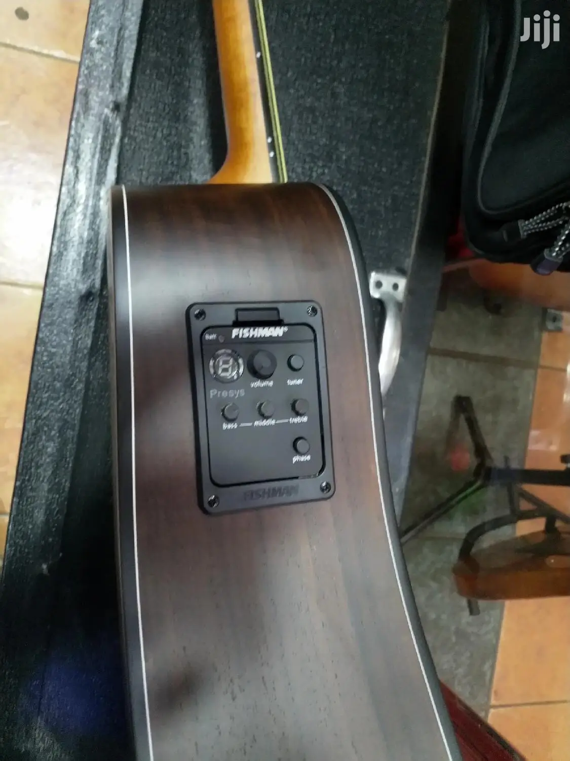 Fender Semi Acoustic Professional Guitar 20l