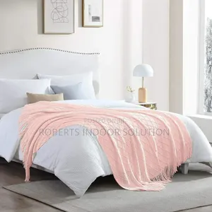 Warm and Stylish Tassel Throw