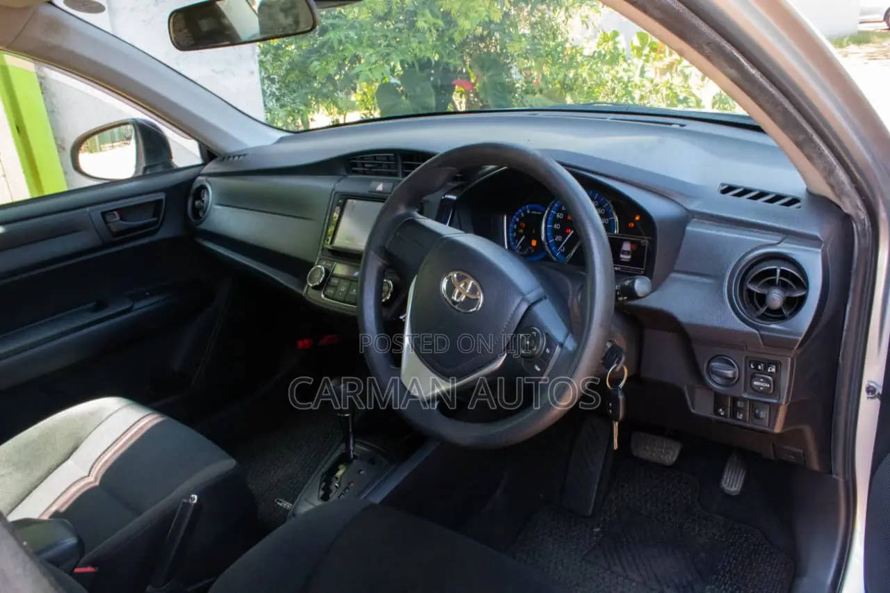 Toyota Axio 2018 Silver
