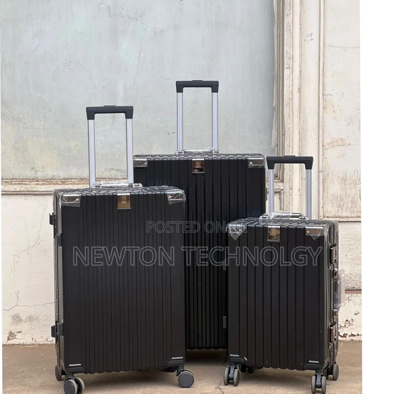 3 in 1 Laxurious Managerial Bossy Aliminium Flame Zippless Suitcase
