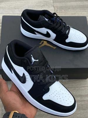 Air Jordan 1 Low Black White Panda - thumbnail 2