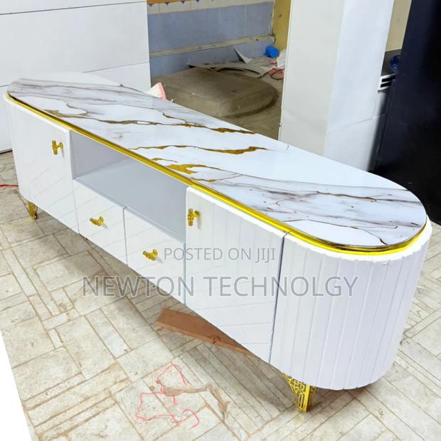 6 FTS Modern Executive Tv Stand at