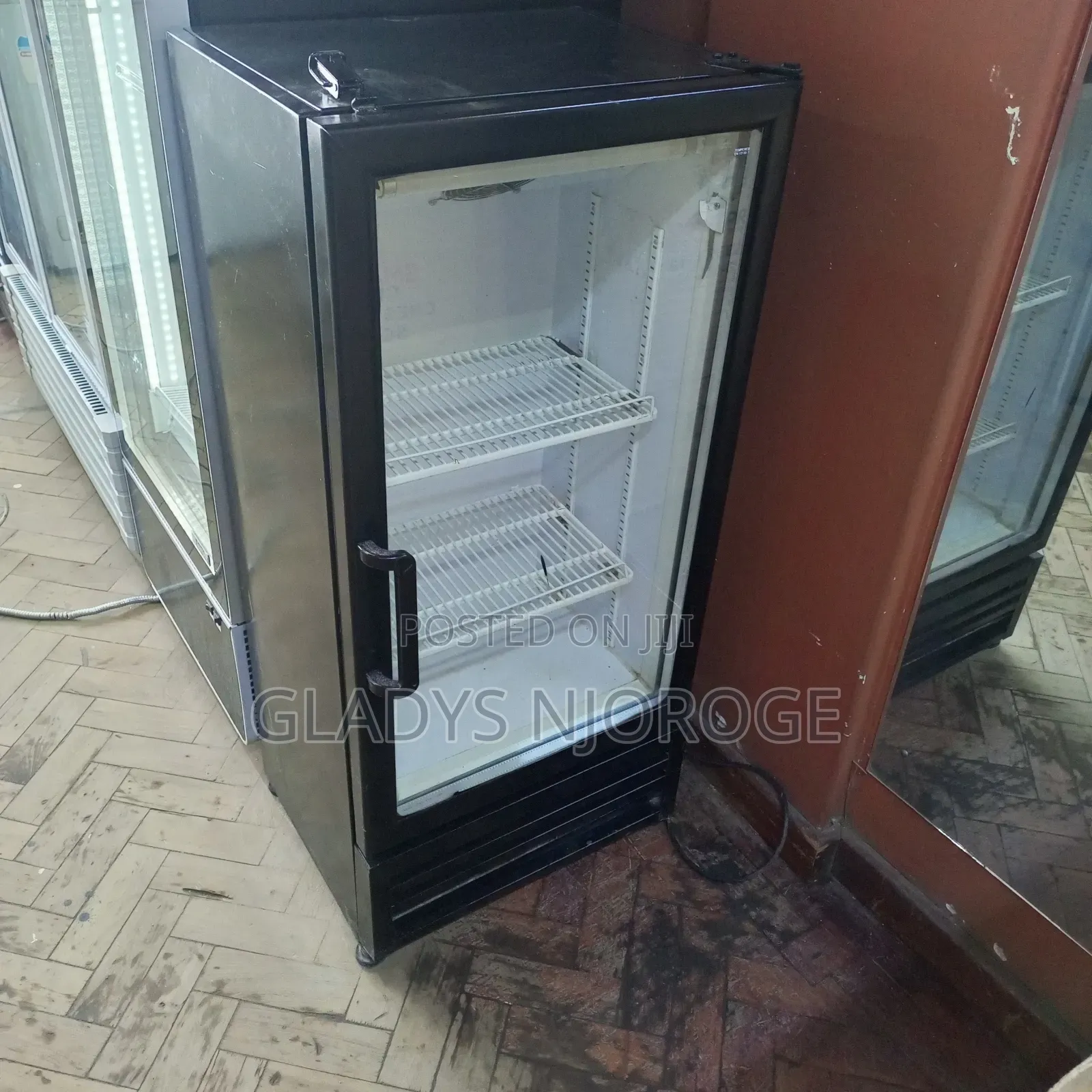 Display Medium Size (100l)