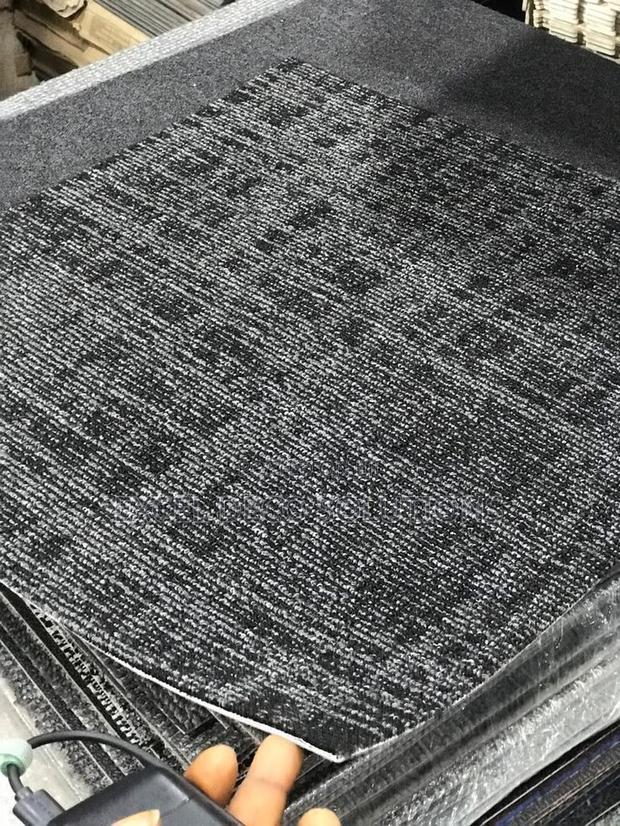 Carpet Tiles for Working Spaces Plain and Patterned - main view