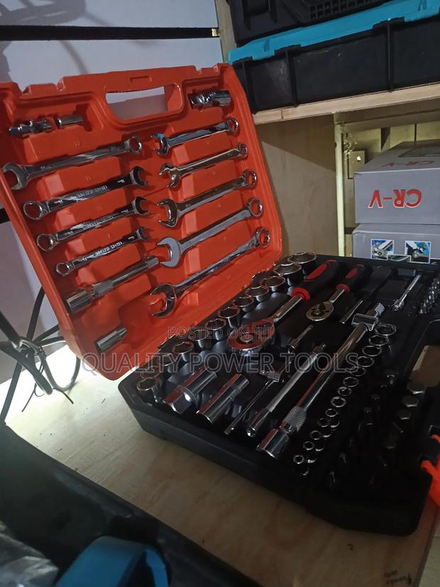 82pc Socket Wrench Set - thumbnail 2