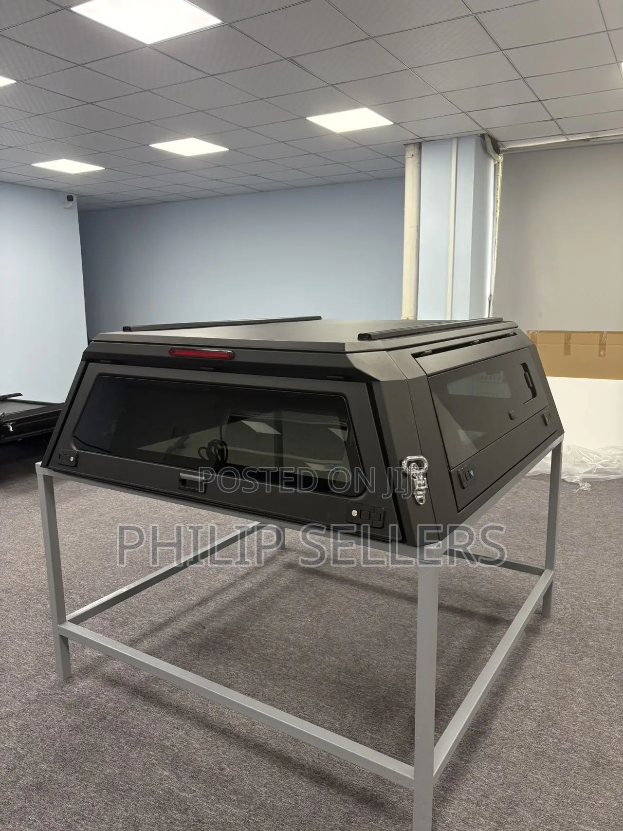 Off-Road Waterproof Impact Resistant Pickup Truck Cover