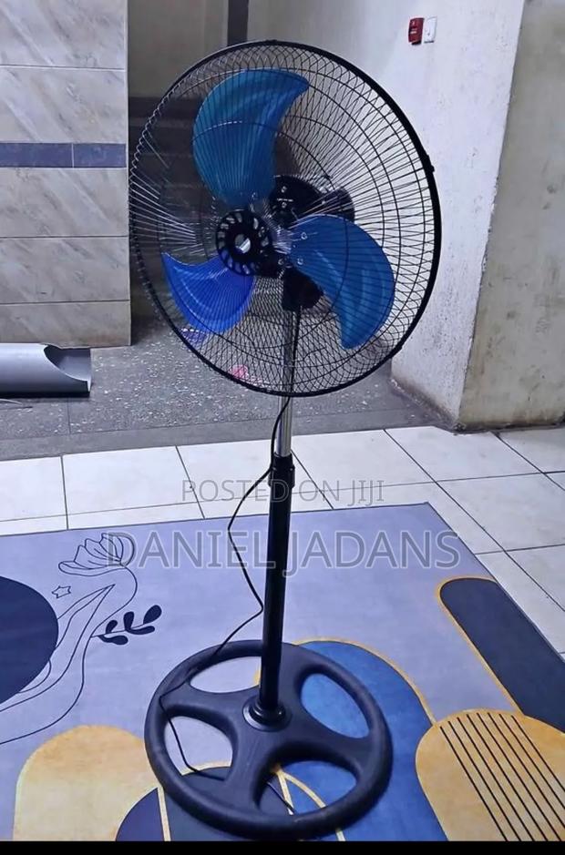 Brand New Quality/18" Standing Fan
