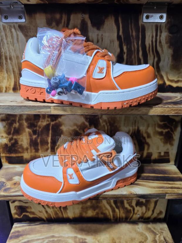 Louis Vuitton Trainers Sneakers - thumbnail 3