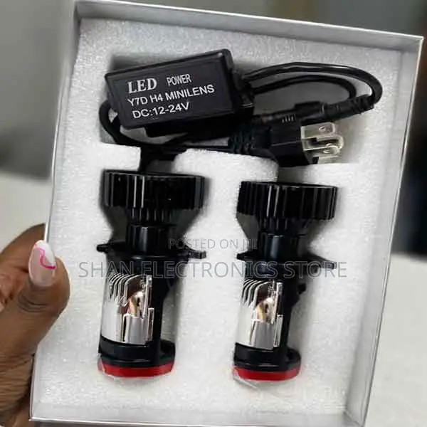 Universal Superior Brightness Mini Projector Led Lights Y7 H4