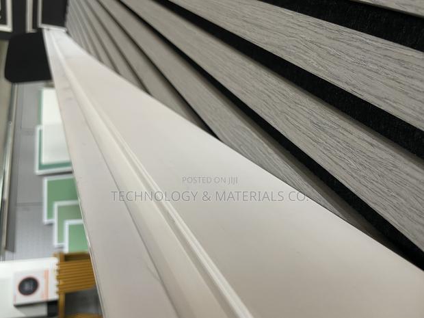 Led Skirting 2.9m - thumbnail 2