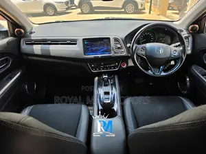 Honda Vezel 2018 White