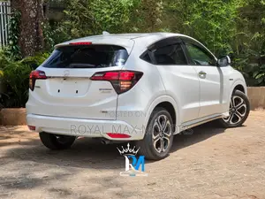 Honda Vezel 2018 White