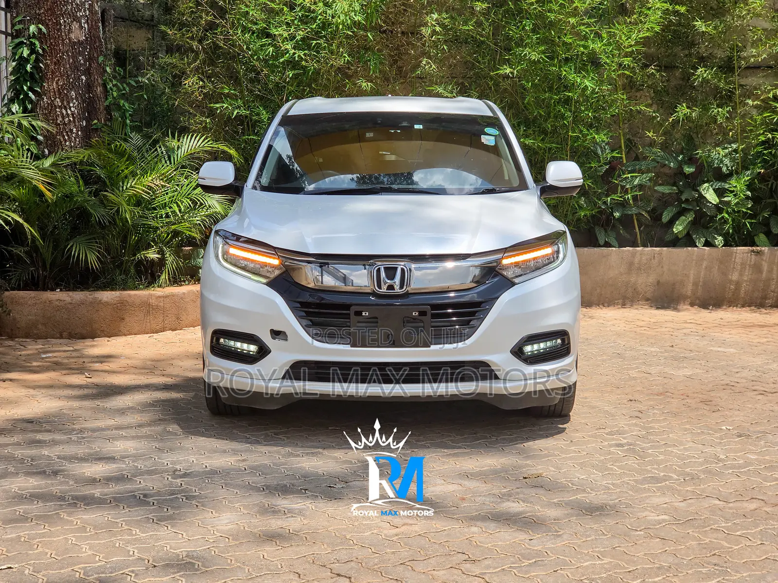Honda Vezel 2018 White