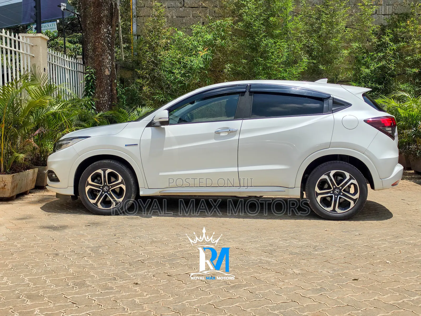 Honda Vezel 2018 White