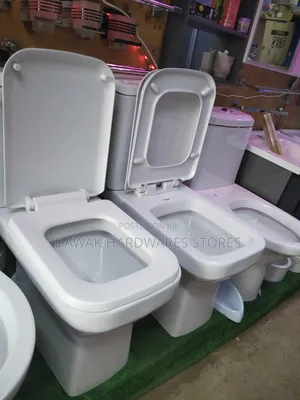 Box Close Coupled Ceramic Toilets