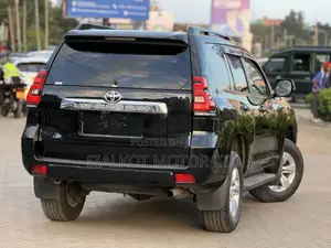 Toyota Land Cruiser Prado 2.7 2020 Black