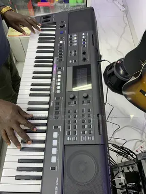 Yamaha PSR 583