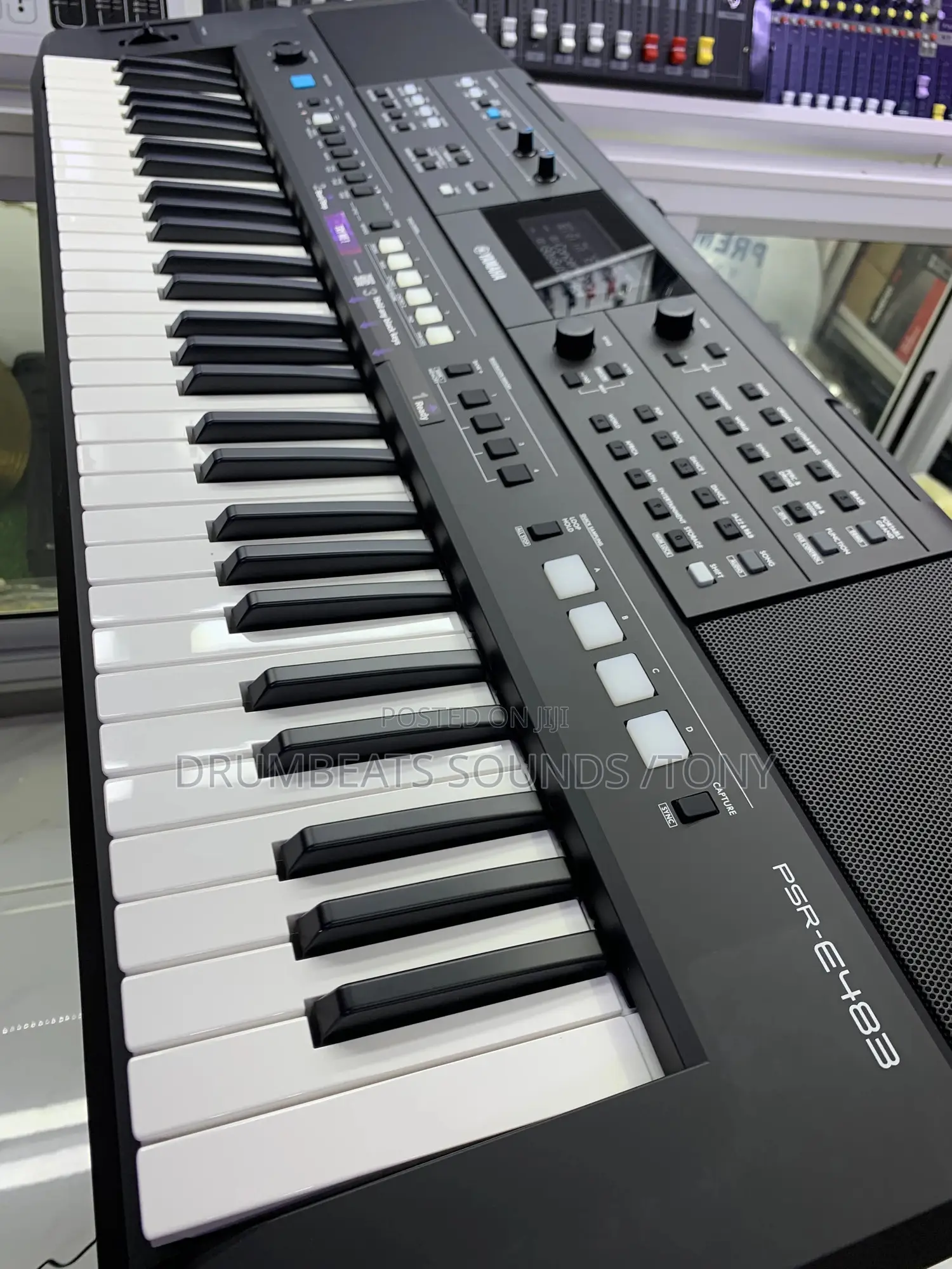 Yamaha PSR 483