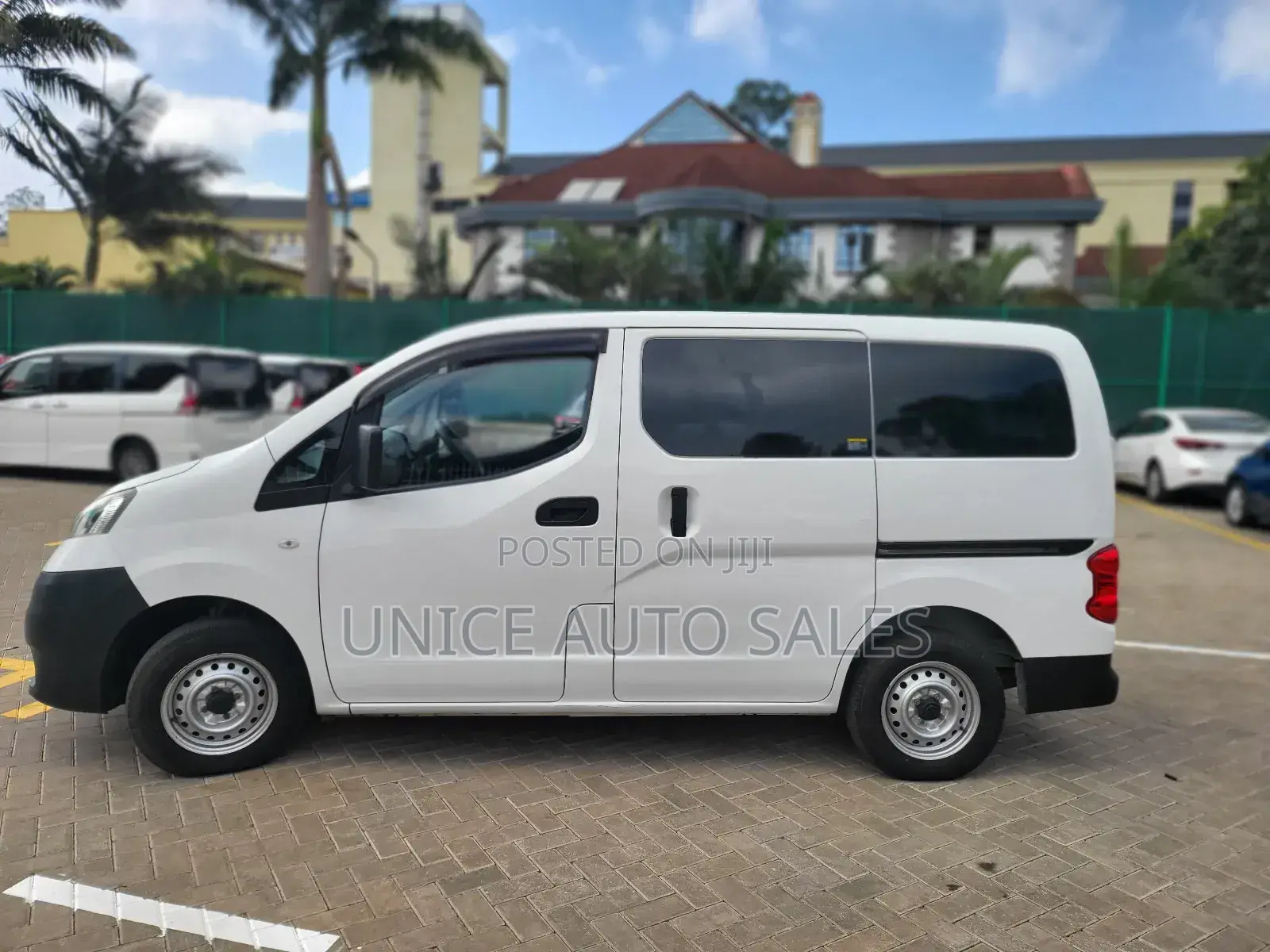 Nissan Vanette 2018 White